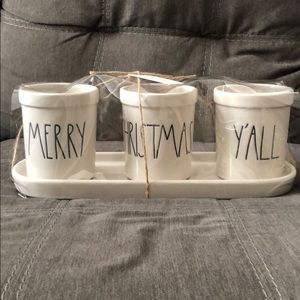 New Item❄️RAE DUNN ☃️MERRY CHRISTMAS YALL🎅🏻